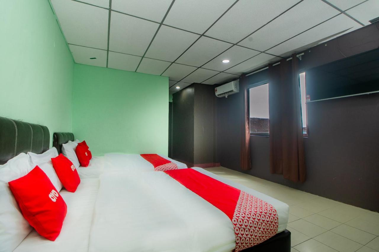 Oyo 90124 Payang Puri Baru Hotel Sarikei Εξωτερικό φωτογραφία