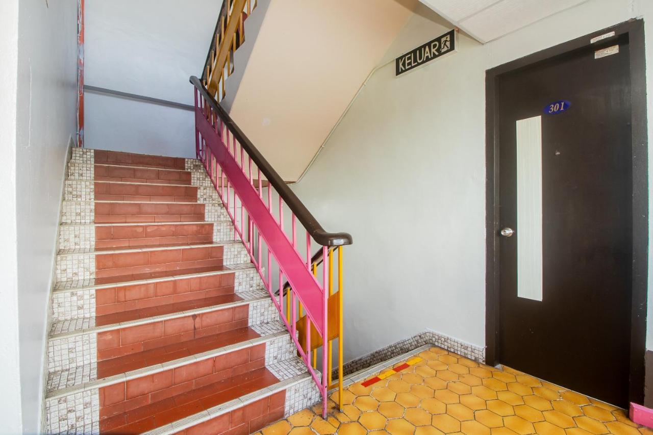 Oyo 90124 Payang Puri Baru Hotel Sarikei Εξωτερικό φωτογραφία