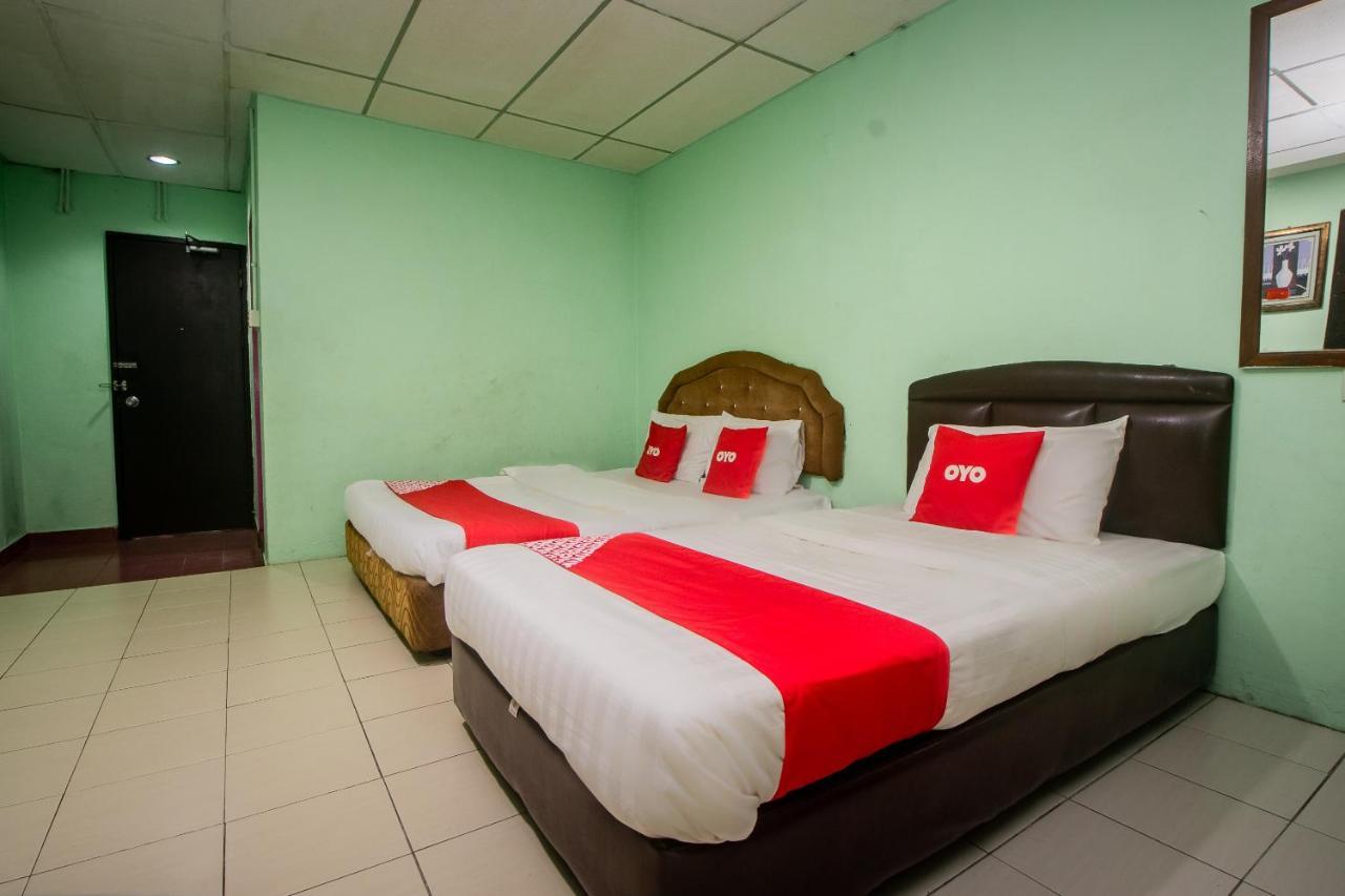 Oyo 90124 Payang Puri Baru Hotel Sarikei Εξωτερικό φωτογραφία
