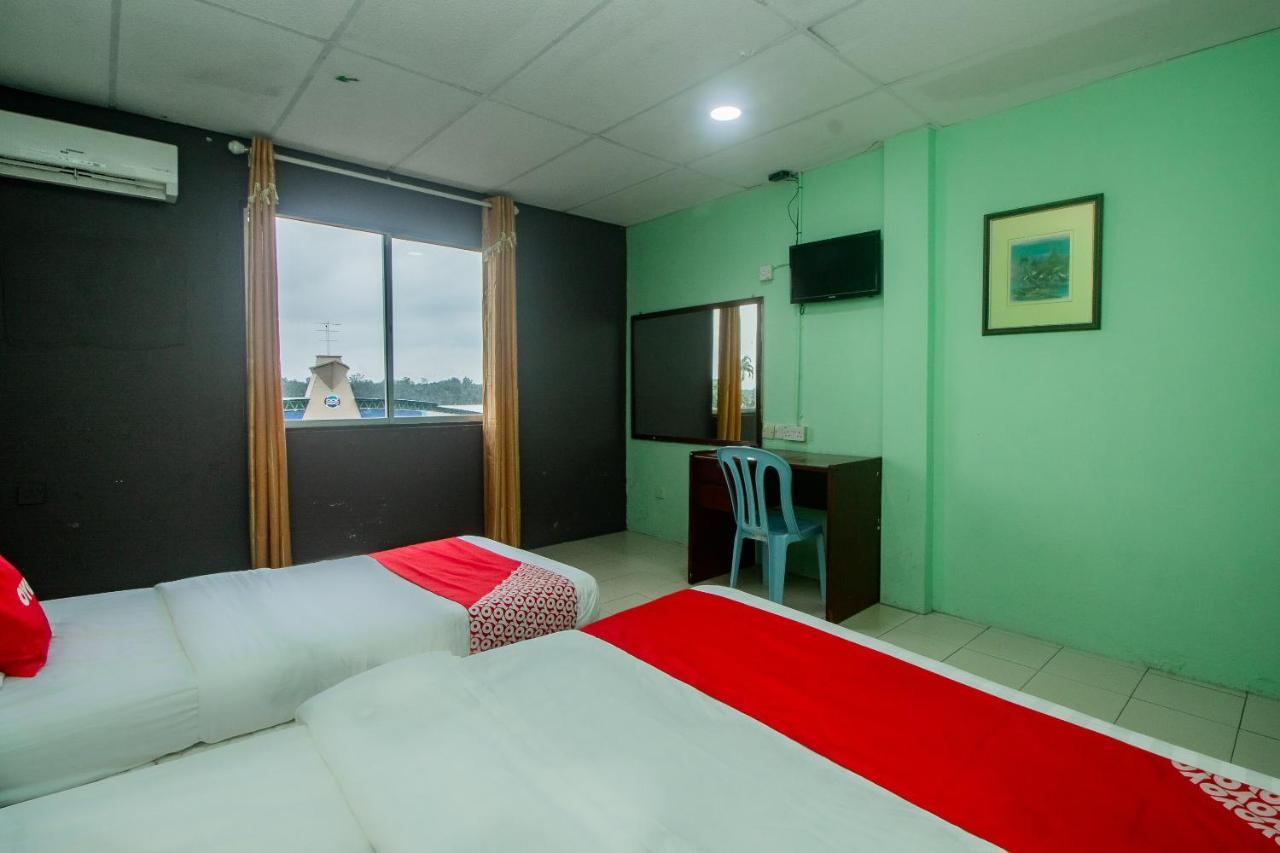 Oyo 90124 Payang Puri Baru Hotel Sarikei Εξωτερικό φωτογραφία