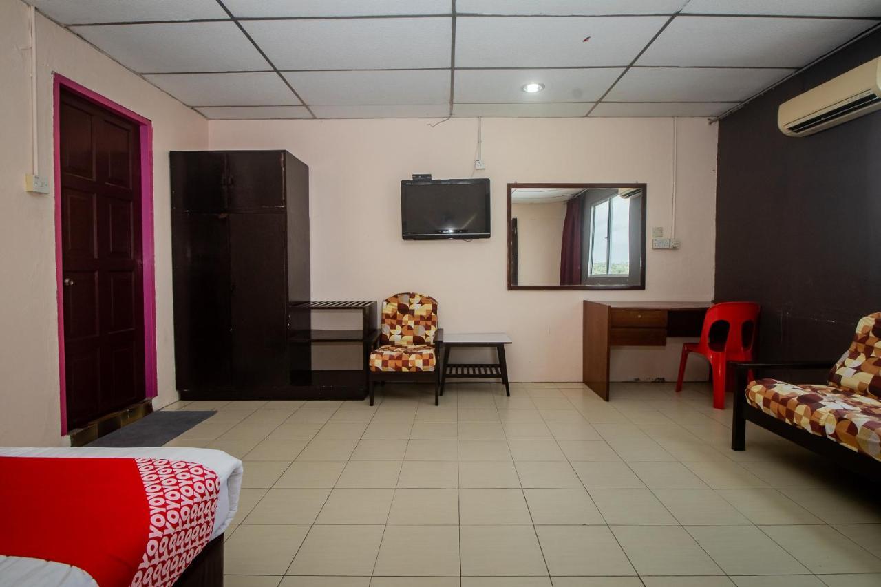 Oyo 90124 Payang Puri Baru Hotel Sarikei Εξωτερικό φωτογραφία