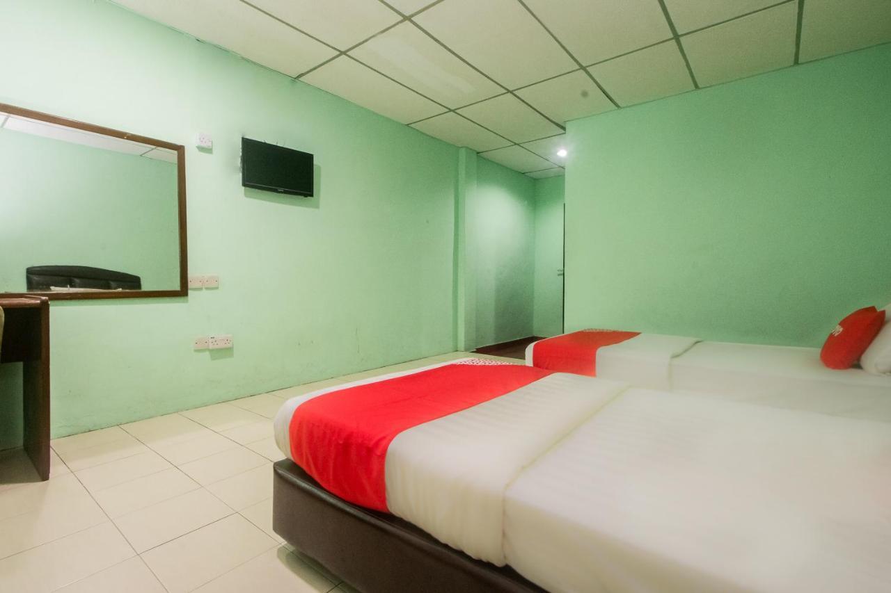 Oyo 90124 Payang Puri Baru Hotel Sarikei Εξωτερικό φωτογραφία