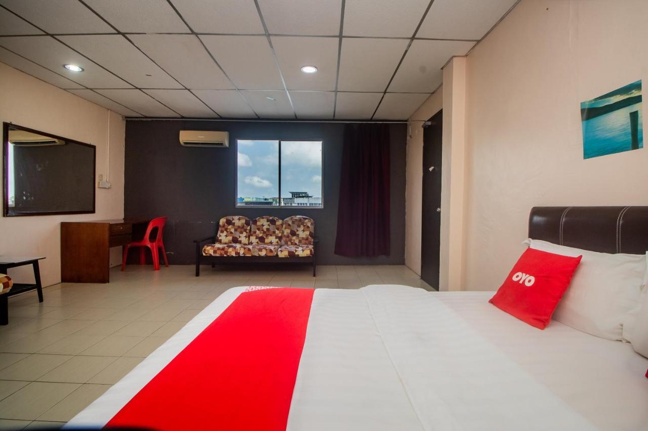 Oyo 90124 Payang Puri Baru Hotel Sarikei Εξωτερικό φωτογραφία