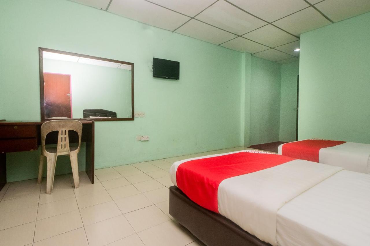Oyo 90124 Payang Puri Baru Hotel Sarikei Εξωτερικό φωτογραφία