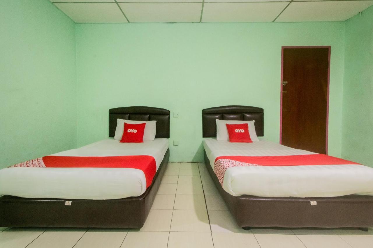Oyo 90124 Payang Puri Baru Hotel Sarikei Εξωτερικό φωτογραφία